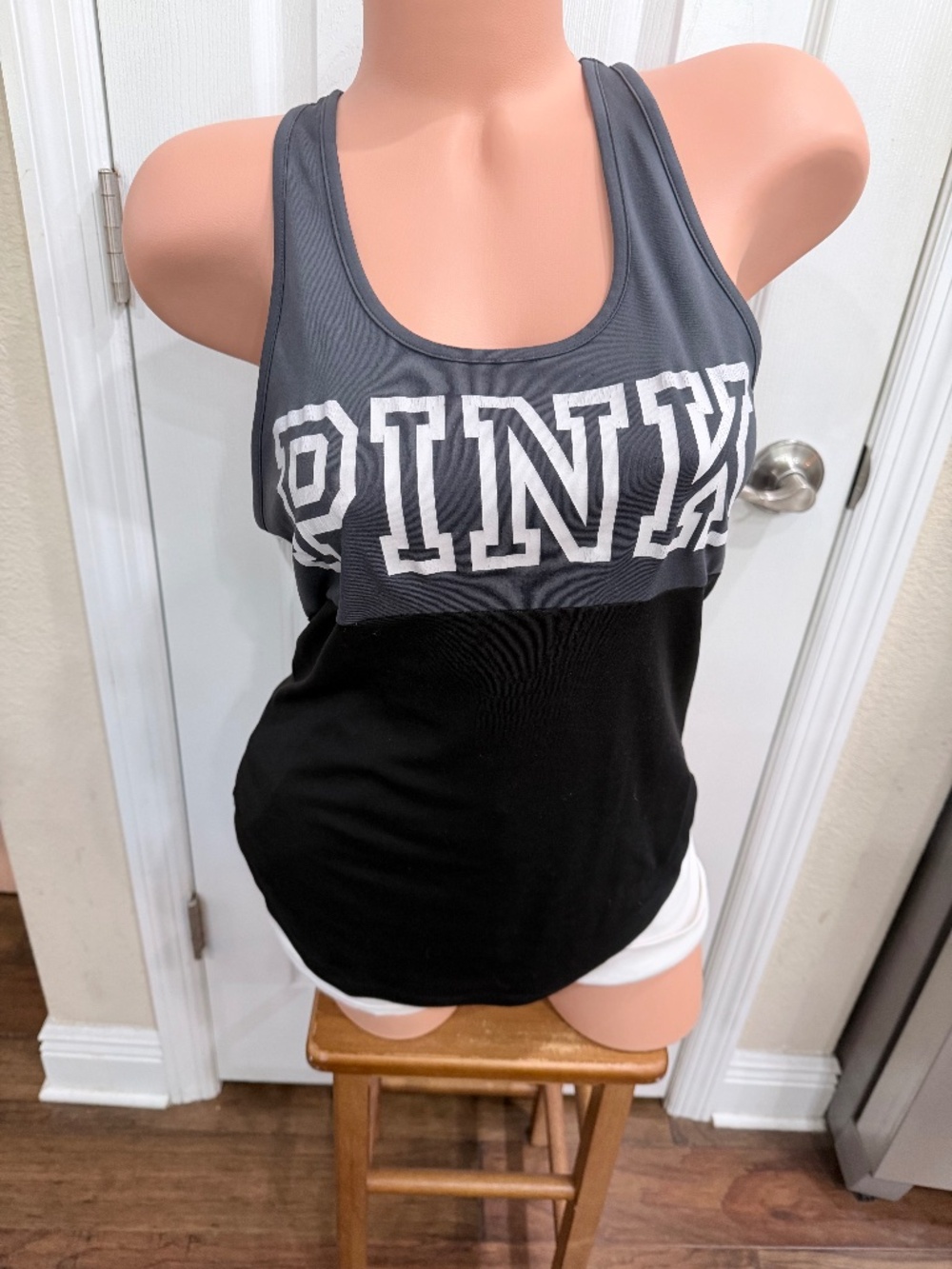 Victoria's Secret PINK Racerback Tank Top Women's Small Gray Black Logo Athletic